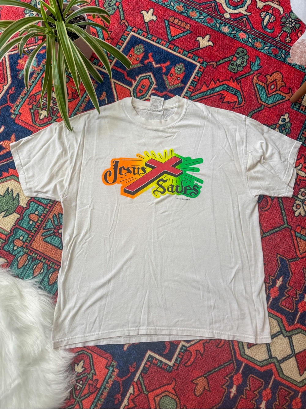 Vintage White 'Jesus Saves' Graphic Tee - 100% Cotton - Unisex